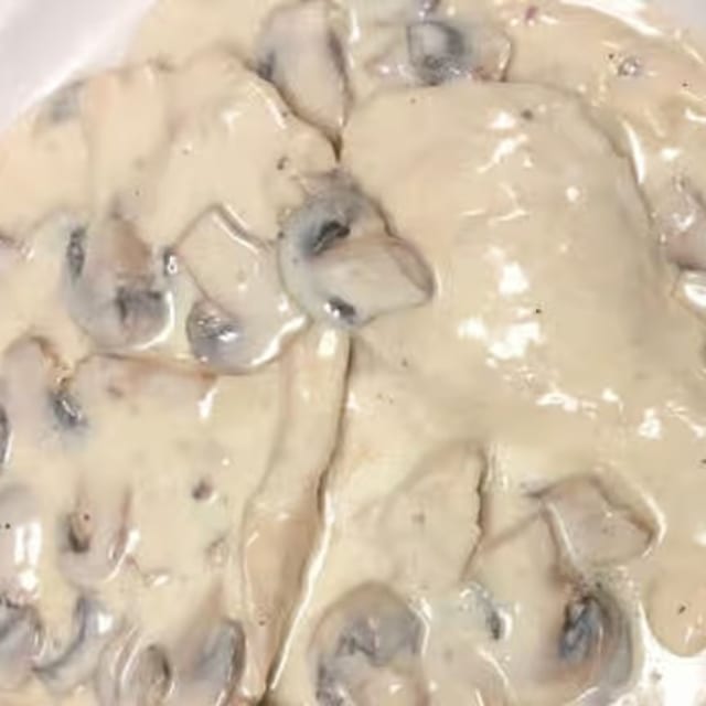 Chicken Cremora Mushrooms.